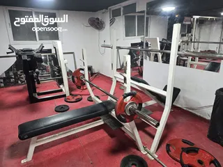  4 نادي رياضة كامل لياقة بدنيه