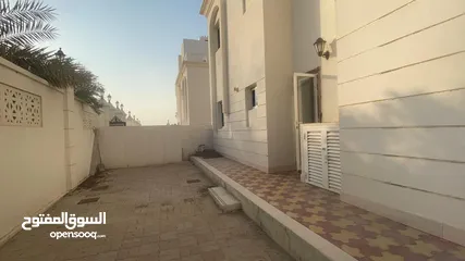  6 6Me28-Fabulous 5BHK Villa for rent in Qurm, Al Sarooj Street