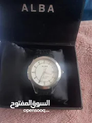  1 ثلاث ساعات للبيع نوع Alpa و casio