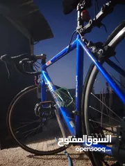 1 فلبس رياضي للمسافات الطويله رفيع خفيف قياس 28 وضعه ممتاز