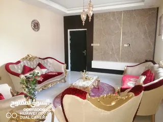  17 منزل للبيع في العامرات مدينة النهضه 11/1 الجفينه بالقرب من مسجد الإمام جابر بن زيد