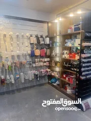  3 فرصه لا تعوض للاستثمار محل اكسسوارات ومكياج للبيع داخل المطعم الرئيسي في جامعة البلقاء التطبيقية
