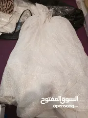  1 فستان عرس للبيع