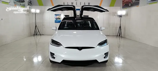  1 Tesla model x 2020 long reang plus