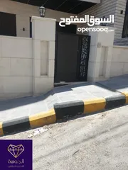  2 شقة أرضية فخمه ومميزة جديدة لم تسكن لقطه وبسعر مغري جداا عرض خاص أرقى مناطق ضاحية الرشيد