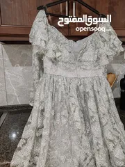  2 فستان سهرة بلمع لون فضي