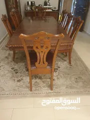  1 طاولة طعام خشب (8 اشخاص)