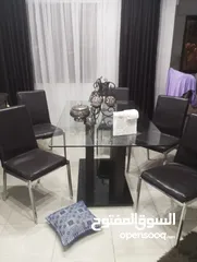  1 طقم سفرة بحالة جيدة