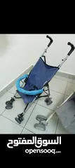  9 عربات ومقاعد و سراير اطفال بحاله ممتازه للبيع في اربد
