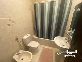  9 شقة في خلدا 195 متر للبيع