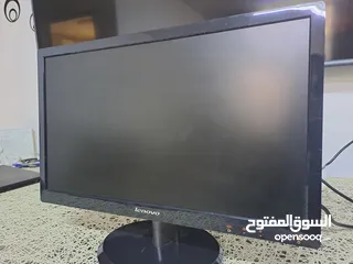  1 شاشة كومبيوتر - كاميرات "Lenovo 19.5 بحالة ممتازة VGA - DVI