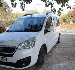  3 بيجو بارتنر 2017 قطارة سولار للبيع كاش فقط