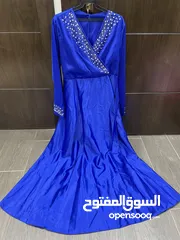  1 فستان ستان لون نيلي مقاس 44