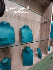  2 للبيع كمية من منظمات عرض المجوهرات المخملية