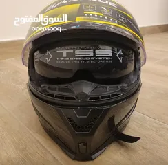  2 خوذة دراجة نارية (كاربون فايبر تصنيف DOT A)