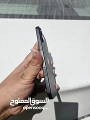  4 عرض خااص : iPhone 16 plus 256gbهاتف نظيف جدا بحالة الوكالة بدون اي  شموخ أو مشاكل  مع ضمان و ملحقاته