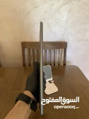  18 للبيع: iPad الجيل الثامن (iPad 8) – 32GB