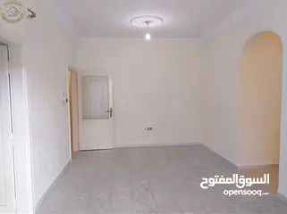  26 شقة أرضية مميزة للبيع في خلدا  - خلف الموفنبيك وقرب لاكي 210م مع حديقة وترسات 80م