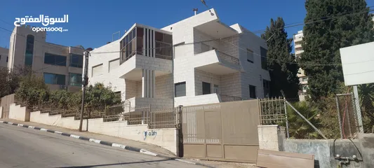  11 للايجار بيت مستقل البيره بجانب الهلال الاحمر