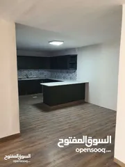  14 شقة طابق أرضي في منطقة ام السماق