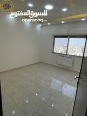  9 شقة مميزة للبيع في الجاردنز طابق اول 150م تشطيب سوبر ديلوكس