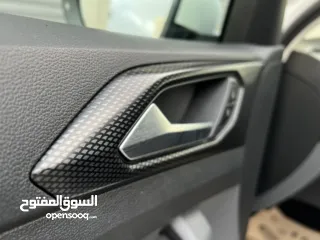  14 Volkswagen t-cross