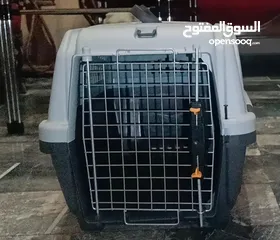  2 للبيع  بوكسات للقطط  او للكلاب صغيرة الحجم