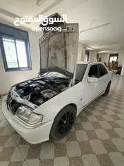  8 مرسيدس شبابية W202 / C220 1996 سيارة مصروفها ؟؟ — ممتاز جدا  / لون ابيض سادة