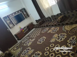  5 غرفة جلوس قعدة فرشات عربي خزانة تلفزيون  لون جوزي سجادة  3 متر ونص ب مترين ونص برادي 3 قطع لكل برداي
