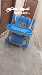  1 كرسي طعام متحرك