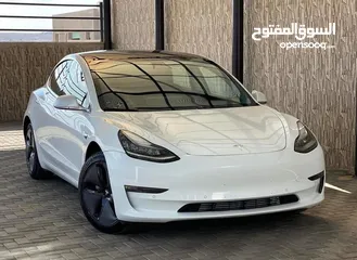  4 Tesla Model 3 2019 long range