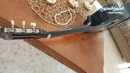  7 جيتار لمحبي الموسيقى والحياة مستعمل بسيط جدا بحال الجديد
