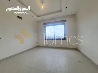  10 شقة طابق اول للبيع في حي الصحابة بمساحة بناء 180م