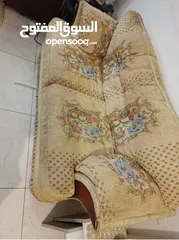  1 طقم كنب للبيع بحالة جيدة