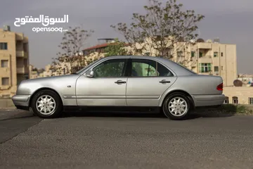  3 مرسيدس E200  موديل 1999 فل مع فتحة