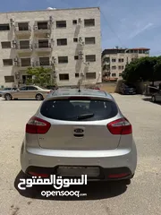 4 كيا ريو موديل 2012 هانج باك مالك واحد من الوكالة ماشية 40 ألف كم فقط فحص7 جيد و صيانة عند الوكالة