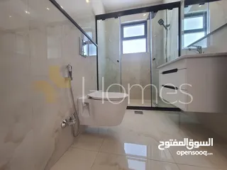  9 شقة ارضية مع حديقة للبيع في قرية النخيل بمساحة بناء 220م