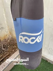  2 كيس ملاكمة ممتاز للبيع، بحالة جيدة، مناسب جداً للتدريب الاحترافي في البيت أو في نادي.