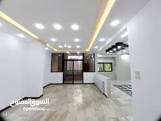  7 شقة طابق تسوية بمساحة 220 متر للبيع في ضاحية النخيل ( Property ID : 30693 )