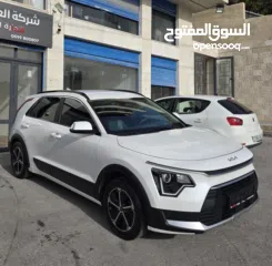  3 kia Niro Hybrid 2022
