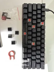  2 كيبورد گلوريوس RGB ميكانيكال سويتش احمر مع كيكابس احتياطيه وسويتش ريموفر