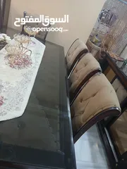  9 طاولة سفره 8 كراسي للبيع  توب نظافه