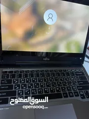  1 لابتوب fujitsu للبيع