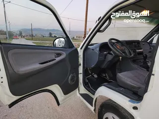  4 باص مرسيدس