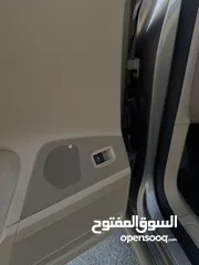  20 باسات  بنزين 1800 تيربو موديل 2012 المسافه المقطوعه 115،800 فل عدا فتحه بصمه بواب  بصمه تشغيل