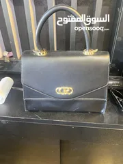  4 ‏للبيع سعر مغري