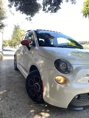  2 ‏Fiat500e2015 premium sport backge