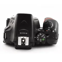 5 كاميرا نيكون دي 5600 بالكرتونة مع حقيبة وحامل تصوير / Nikon D5600 camera with box ,bag , tripod