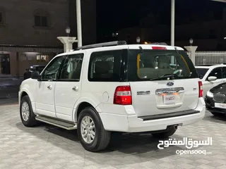  5 Ford Expedition XLT