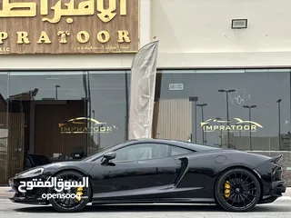  8 MCLAREN GT 2022 GCC BLACK COLOR FIRST OWNER